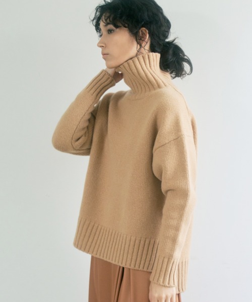 ANAYI（アナイ）の「【WEB限定カラー】ウールカシミヤドロップショルダー プルオーバー（ニット/セーター・レディース・オフホワイト/パープル/マルチ/ピンク/キャメル/チャコールグレー・38）」の18枚目の写真