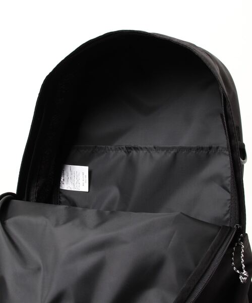 THRASHER（スラッシャー）の「HOMETOWN BACKPACK 23L/スラッシャーバックパックリュックサック（バックパック/リュック・メンズ・パープル/ブラック×ホワイト/ブラック×パープル/ブラック系その他・FREE）」の7枚目の写真