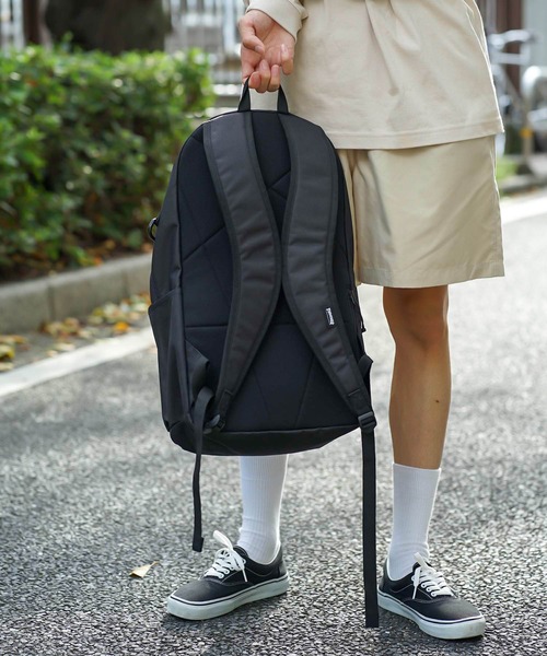 THRASHER（スラッシャー）の「HOMETOWN BACKPACK 23L/スラッシャーバックパックリュックサック（バックパック/リュック・メンズ・パープル/ブラック×ホワイト/ブラック×パープル/ブラック系その他・FREE）」の18枚目の写真