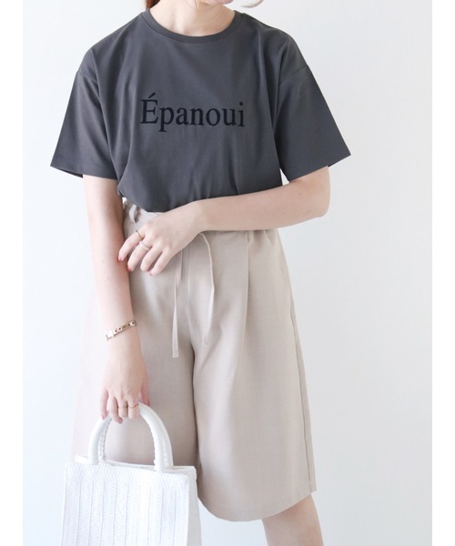 Te chichi（テチチ）の「フロッキーロゴTシャツ（Tシャツ/カットソー・レディース・ベージュ/モカ/チャコール・ﾌﾘ-）」の2枚目の写真