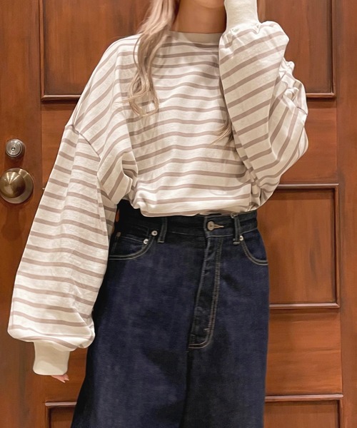 apres jour（アプレジュール）の「ボーダー袖ボリュームロンＴ【ZOZOTOWN限定アイテム】（Tシャツ/カットソー・レディース・オフホワイト/ラベンダー・フリー/X-LARGE）」の4枚目の写真