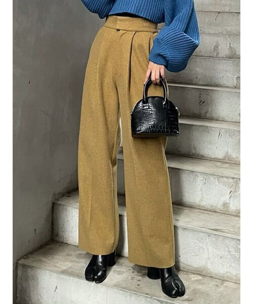 MURUA（ムルーア）の「フロントタックウールライクパンツ（その他パンツ・レディース・アイボリー/グレー/マスタード・1/2）」の3枚目の写真