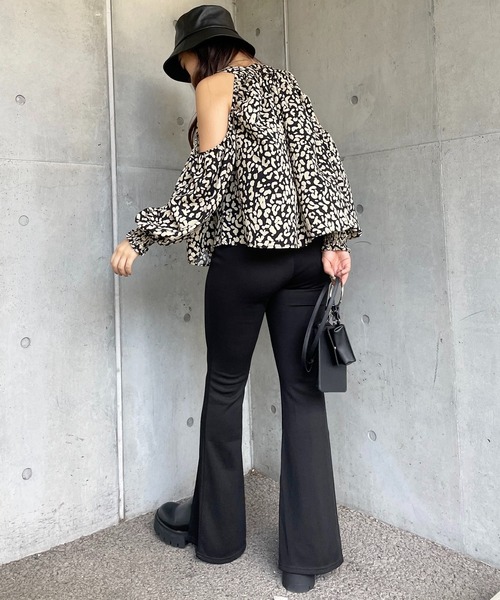 SPIRALGIRL（スパイラルガール）の「スリットフレアカットパンツ（その他パンツ・レディース・ブラック/ブルー/ベージュ・FREE）」の5枚目の写真