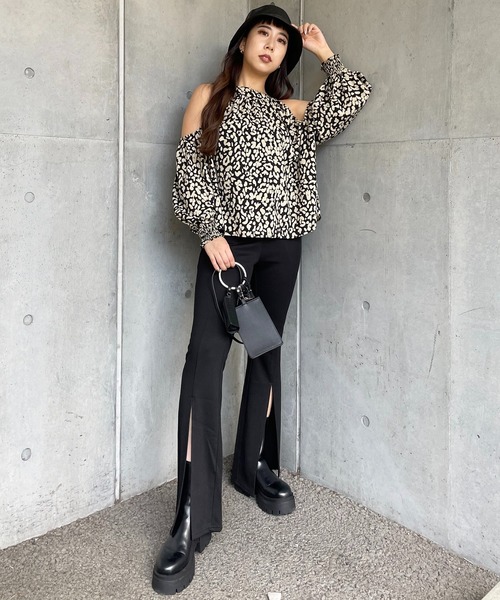 SPIRALGIRL（スパイラルガール）の「スリットフレアカットパンツ（その他パンツ・レディース・ブラック/ブルー/ベージュ・FREE）」の8枚目の写真