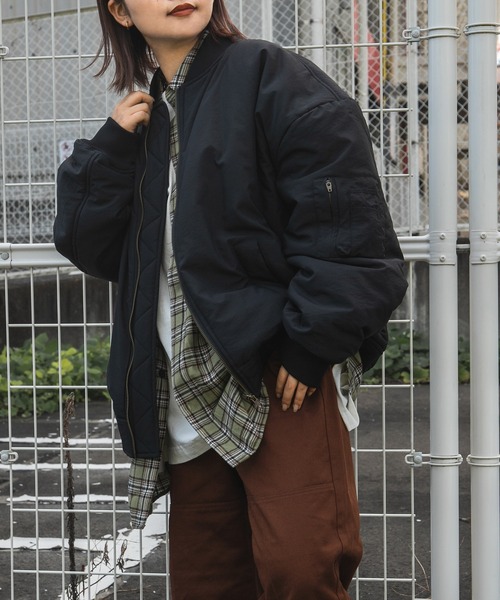 kutir(クティール)の「MA-1ブルゾン(MA-1・レディース・ブラック/カーキ/アイボリー・FREE)」の4枚目の写真