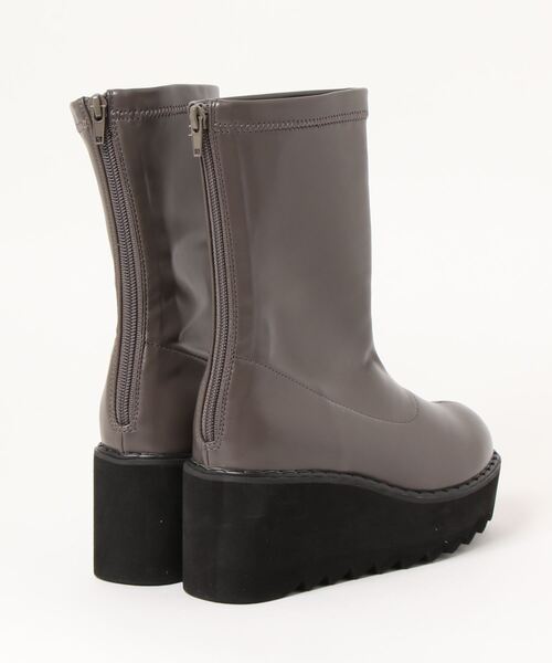 Elvis Luce(エルビスルーチェ)の「ElvisLuce(エルビスルーチェ) シャークソール厚底ストレッチミドル ブーツ(ブーツ・レディース・ブラック/グレー・LL/M/S/L)」の4枚目の写真