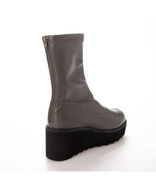 Elvis Luce(エルビスルーチェ)の「ElvisLuce(エルビスルーチェ) シャークソール厚底ストレッチミドル ブーツ(ブーツ・レディース・ブラック/グレー・LL/M/S/L)」の13枚目の写真