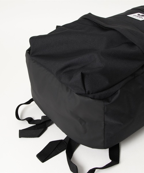 adidas Originals(アディダスオリジナルス)の「トレフォイルロゴ サイドスリーストライプ バックパック EV8026(バックパック/リュック・メンズ・ブラック・F)」の5枚目の写真