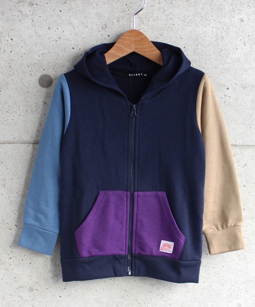 THE CASUAL(カジュアル)の「クレイジーパターンジップアップパーカー キッズ(パーカー・キッズ・ブラック/ネイビー/モカ/ブラウン/杢グレー/ベージュ・110cm/140cm/160cm/150cm/130cm/120cm)」の6枚目の写真