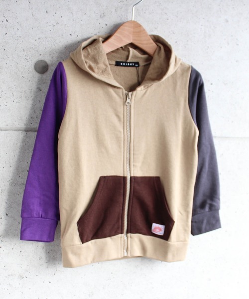 THE CASUAL(カジュアル)の「クレイジーパターンジップアップパーカー キッズ(パーカー・キッズ・ブラック/ネイビー/モカ/ブラウン/杢グレー/ベージュ・110cm/140cm/160cm/150cm/130cm/120cm)」の9枚目の写真