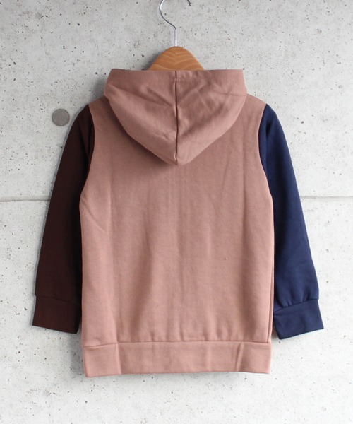 THE CASUAL(カジュアル)の「クレイジーパターンジップアップパーカー キッズ(パーカー・キッズ・ブラック/ネイビー/モカ/ブラウン/杢グレー/ベージュ・110cm/140cm/160cm/150cm/130cm/120cm)」の10枚目の写真