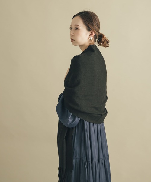SMELLY(スメリー)の「シンプルマフラー(マフラー・レディース・グレー/ブラック/グリーン/ベージュ/ピンク系その他・-)」の22枚目の写真