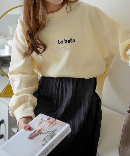 Diosfront（ディオスフロント）の「オーバーサイズロゴ刺繍裏起毛トレーナー（スウェット・レディース・アイボリー/ブラック/グリーン・FREE）」の2枚目の写真