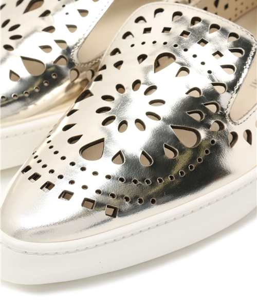 FABIO RUSCONI（ファビオルスコーニ）の「FABIO RUSCONI / メタル カットワーク スリッポン（その他シューズ・レディース・シルバー・35/37/36/39/38）」の5枚目の写真