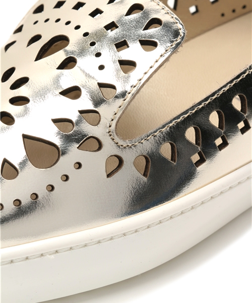 FABIO RUSCONI（ファビオルスコーニ）の「FABIO RUSCONI / メタル カットワーク スリッポン（その他シューズ・レディース・シルバー・35/37/36/39/38）」の8枚目の写真