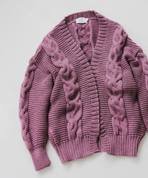 Kerrywoollenmills（ケリーウーレンミルズ）の「Big Cable Pearl Stitch Cardigan（カーディガン/ボレロ・レディース・パープル系その他/ホワイト系その他/グリーン系その他・34）」の16枚目の写真