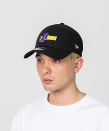 XLARGE | LAKERS STANDARD LOGO SNAPBACK CAP(キャップ)