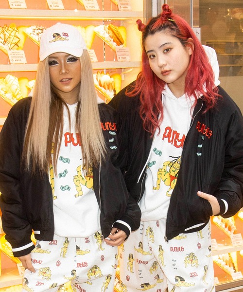 PUNYUS（プニュズ）の「寅刺繍ブルゾン（ブルゾン・レディース・ブラック・4/3）」の3枚目の写真