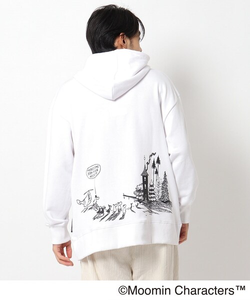 MOOMIN(ムーミン)の「◆MOOMIN ムーミン / バックプリント 裏毛フーディー(パーカー・メンズ・ブラック/アイボリー/ベージュ/ライトブルー/グレー・04/03/02)」の2枚目の写真