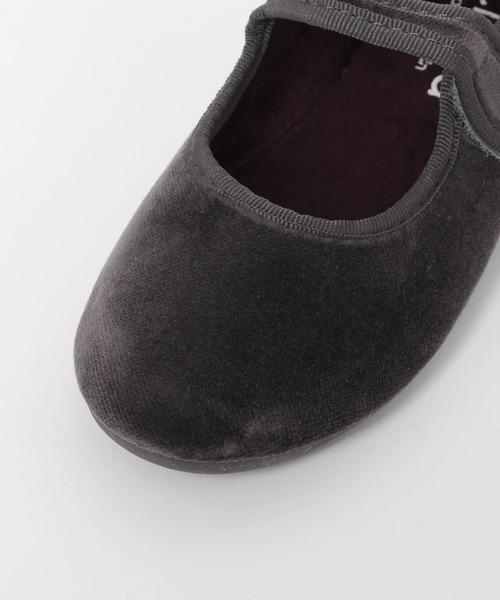 Cienta(シエンタ)の「『一部WEB限定カラー』Cienta ベロアストラップシューズ(KIDS)(スニーカー・キッズ・グレー/アニマル・20/18/17/19/16)」の10枚目の写真