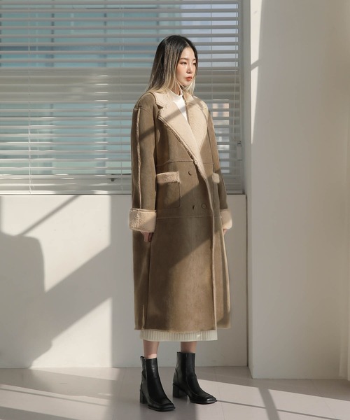 UNE MANSION（ユヌマンション）の「スエードロングムートンコート