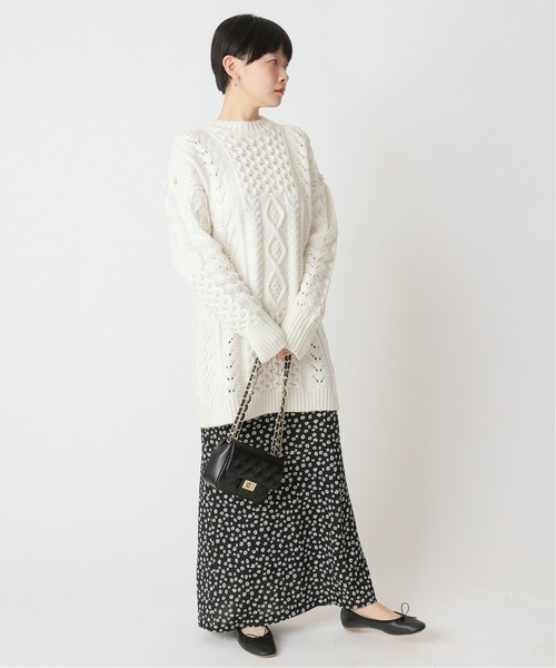 U by SPICK&SPAN(ユーバイスピックアンドスパン)の「≪追加≫ソフトフレアフラワースカート4◆(スカート・レディース・ブラック・34/36/38)」の4枚目の写真