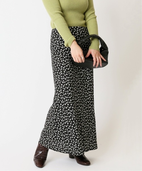 U by SPICK&SPAN(ユーバイスピックアンドスパン)の「≪追加≫ソフトフレアフラワースカート4◆(スカート・レディース・ブラック・34/36/38)」の17枚目の写真