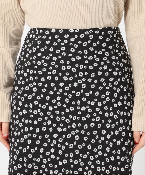 U by SPICK&SPAN(ユーバイスピックアンドスパン)の「≪追加≫ソフトフレアフラワースカート4◆(スカート・レディース・ブラック・34/36/38)」の7枚目の写真