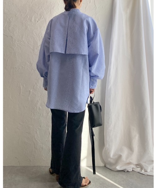 She's Closet(シーズクローゼット)の「バンドカラーボリュームスリーブ長袖ストライプ柄ケープシャツ(シャツ/ブラウス・レディース・ベージュ/ブラック/ブルー/グリーン・FREE)」の17枚目の写真