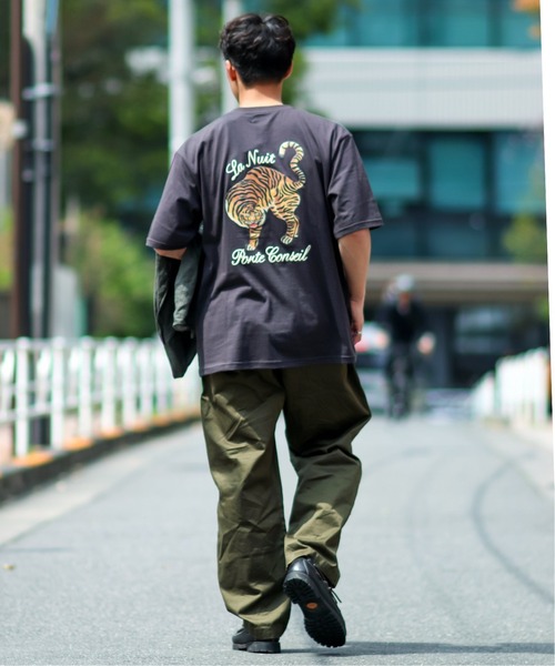 B.C STOCK（ベーセーストック）の「HYO-HYO SOUVENIR-Tシャツ（Tシャツ/カットソー・メンズ・ホワイト/スミクロ・MEDIUM/LARGE）」の14枚目の写真