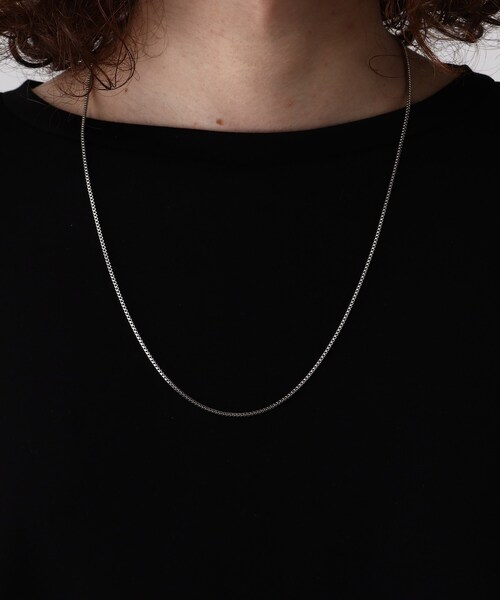 tk.TAKEO KIKUCHI（ティーケータケオキクチ）の「◆Vチェーンネックレス付きロングカットソー（ユニセックスアイテム）（Tシャツ/カットソー・メンズ・ブラック/オフホワイト・02/03/66）」の14枚目の写真