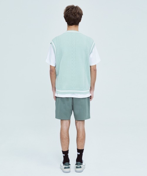 FCMM(エフシーエムエム)の「OVERSIZED CABLE KINT VEST/オーバーサイズケーブルニットベスト(ベスト・メンズ・ブラック/ミント・MEDIUM/LARGE)」の15枚目の写真
