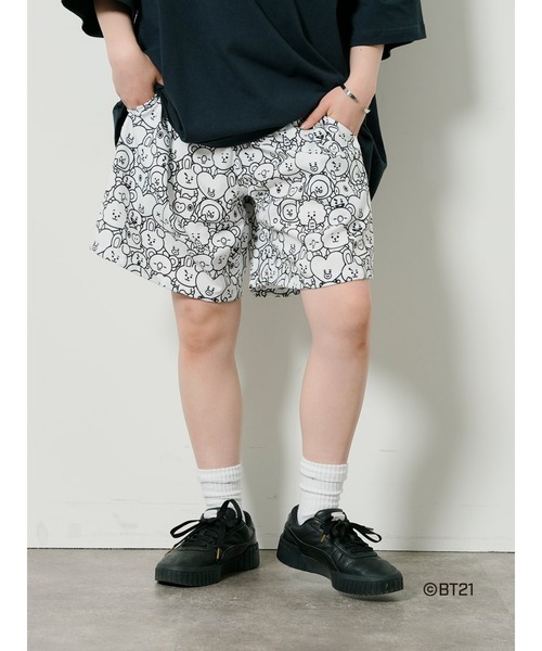 BT21(ビーティーイシビル)の「BT21_ショーツ(その他パンツ・レディース・オフホワイト/ブラック・FREE)」の5枚目の写真