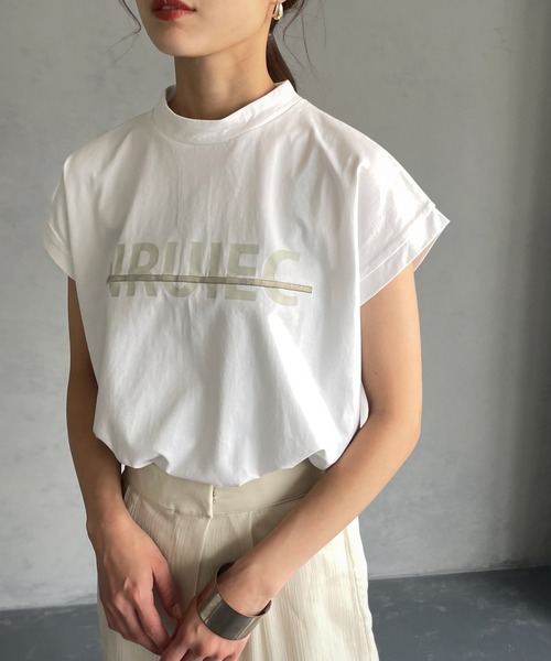 &g'aime(アンジェム)の「【&g’aime】ロゴプリントフレンチTシャツ(Tシャツ/カットソー・レディース・ホワイト/ブラック/グレイッシュベージュ・FREE)」の6枚目の写真
