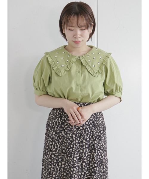 ehka sopo（エヘカソポ）の「飛び刺繍衿ブラウス（シャツ/ブラウス・レディース・オフホワイト/グリーン/キナリ・ﾌﾘ-）」の7枚目の写真