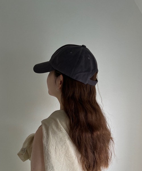 CLEA(クレア)の「ロゴ刺繍キャップ(キャップ・レディース・チャコールグレー/ベージュ/アイボリー/グレイッシュベージュ・FREE)」の8枚目の写真