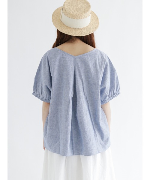 Samansa Mos2（サマンサ モスモス）の「コットンリネン袖口ギャザーTブラウス（シャツ/ブラウス・レディース・ベージュ/オフホワイト/ピンク/ブルー/グリーン/チャコール・ﾌﾘ-）」の14枚目の写真