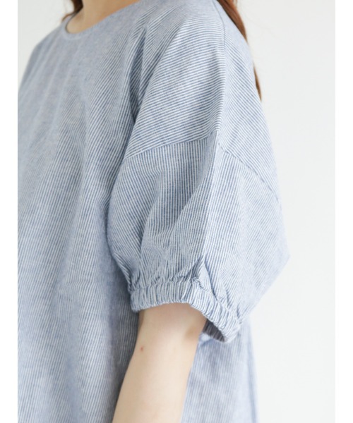 Samansa Mos2（サマンサ モスモス）の「コットンリネン袖口ギャザーTブラウス（シャツ/ブラウス・レディース・ベージュ/オフホワイト/ピンク/ブルー/グリーン/チャコール・ﾌﾘ-）」の18枚目の写真