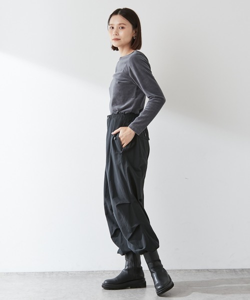 Omekashi（オメカシ）の「【earthy_】オーガニックコットンバックシャンベロアロンT（Tシャツ/カットソー・レディース・チャコールグレー/ベージュ/ブラック・FREE）」の9枚目の写真