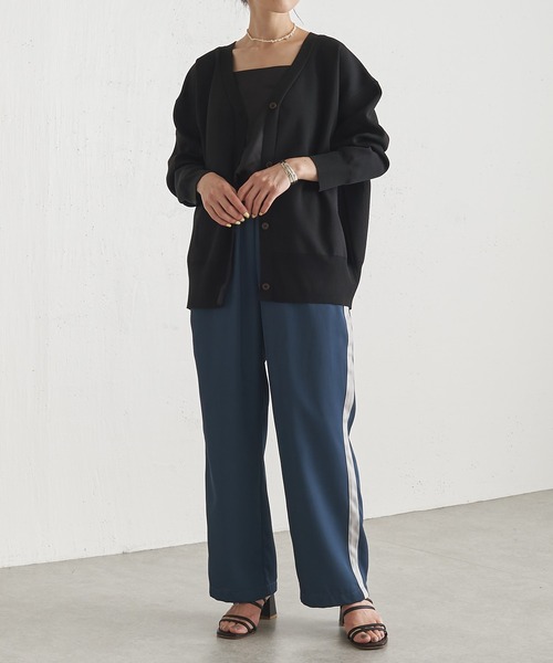 COLLAGE GALLARDAGALANTE（コラージュガリャルダガランテ）の「【OT】程よい抜け感を演出/夏服に羽織れる/Vネックカーディガン/手洗い可（カーディガン/ボレロ・レディース・ホワイト/ブラック/ピンク・FREE）」の5枚目の写真