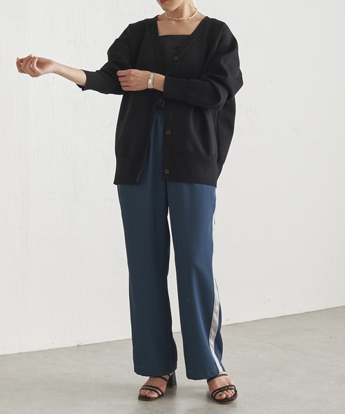 COLLAGE GALLARDAGALANTE（コラージュガリャルダガランテ）の「【OT】程よい抜け感を演出/夏服に羽織れる/Vネックカーディガン/手洗い可（カーディガン/ボレロ・レディース・ホワイト/ブラック/ピンク・FREE）」の12枚目の写真