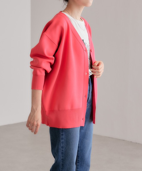 COLLAGE GALLARDAGALANTE（コラージュガリャルダガランテ）の「【OT】程よい抜け感を演出/夏服に羽織れる/Vネックカーディガン/手洗い可（カーディガン/ボレロ・レディース・ホワイト/ブラック/ピンク・FREE）」の9枚目の写真