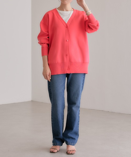 COLLAGE GALLARDAGALANTE（コラージュガリャルダガランテ）の「【OT】程よい抜け感を演出/夏服に羽織れる/Vネックカーディガン/手洗い可（カーディガン/ボレロ・レディース・ホワイト/ブラック/ピンク・FREE）」の16枚目の写真