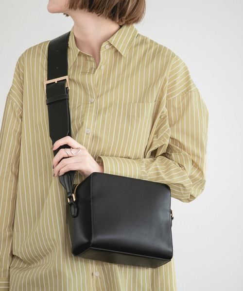 A part by(アパートバイ)の「ベルトマルチバッグ 147211(ショルダーバッグ・レディース・ブラック/ボルドー/アイボリー・FREE)」の16枚目の写真