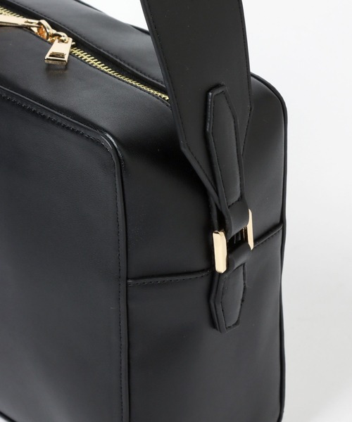 A part by(アパートバイ)の「ベルトマルチバッグ 147211(ショルダーバッグ・レディース・ブラック/ボルドー/アイボリー・FREE)」の9枚目の写真