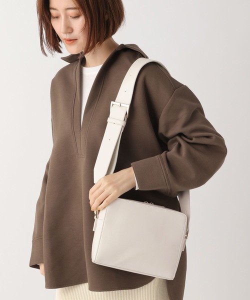 A part by(アパートバイ)の「ベルトマルチバッグ 147211(ショルダーバッグ・レディース・ブラック/ボルドー/アイボリー・FREE)」の4枚目の写真