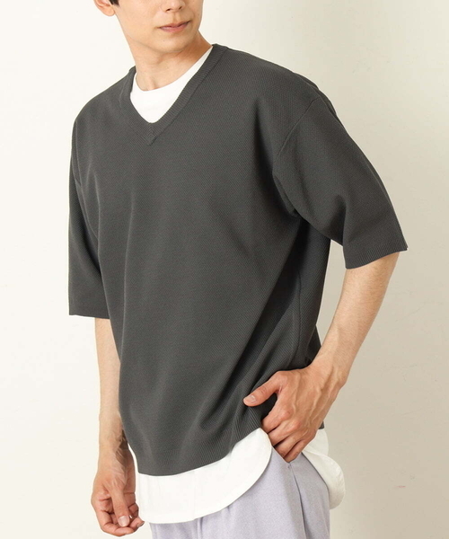 a.v.v（アーヴェヴェ）の「【2SET】カットソー付きカノコVネックニット（ニット/セーター・メンズ・チャコールグレー/ブラウン/ブルー・44/46/48/50）」の2枚目の写真