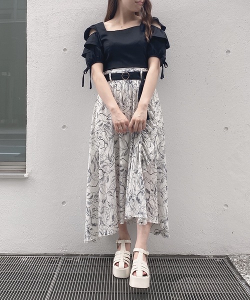 TORTE（トルテ）の「肩空きスクエアブラウス（シャツ/ブラウス・レディース・ホワイト系その他/グレー系その他/ブラック/ホワイト・FREE）」の9枚目の写真