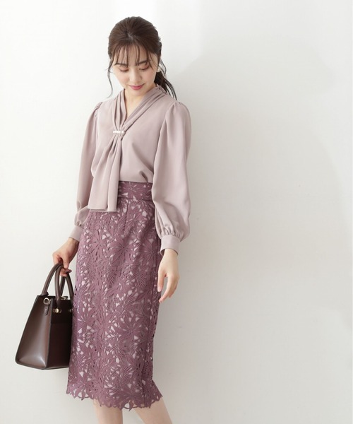 PROPORTION BODY DRESSING（プロポーションボディドレッシング）の「パールボウタイブラウス / 1212210904（シャツ/ブラウス・レディース・ダークグレー/ホワイト系その他/ベージュ・MEDIUM/SMALL）」の8枚目の写真