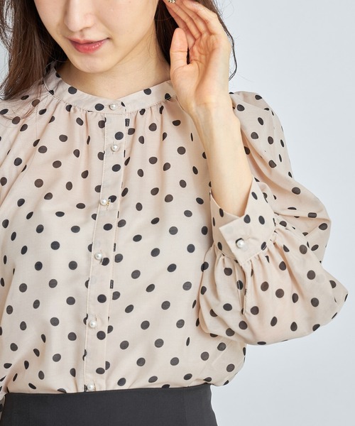 tocco closet（トッコ クローゼット）の「取り外し可能なボウタイ